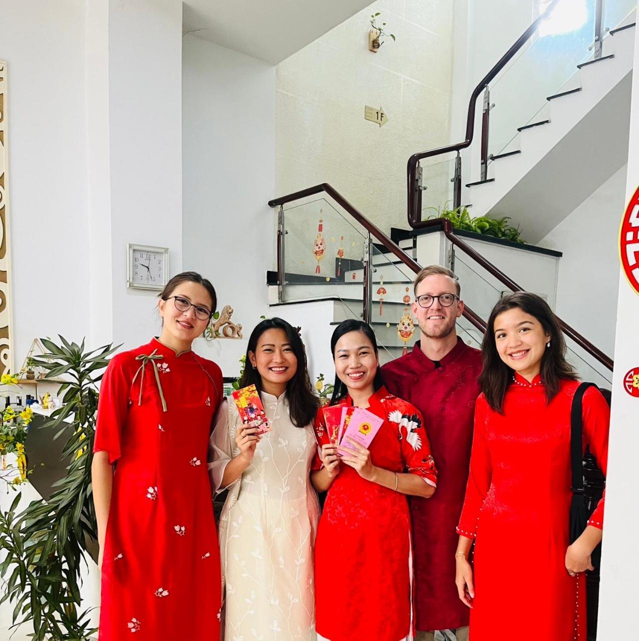Hello SaiGon Homestay Thành Pho Ho Chí Minh Esterno foto
